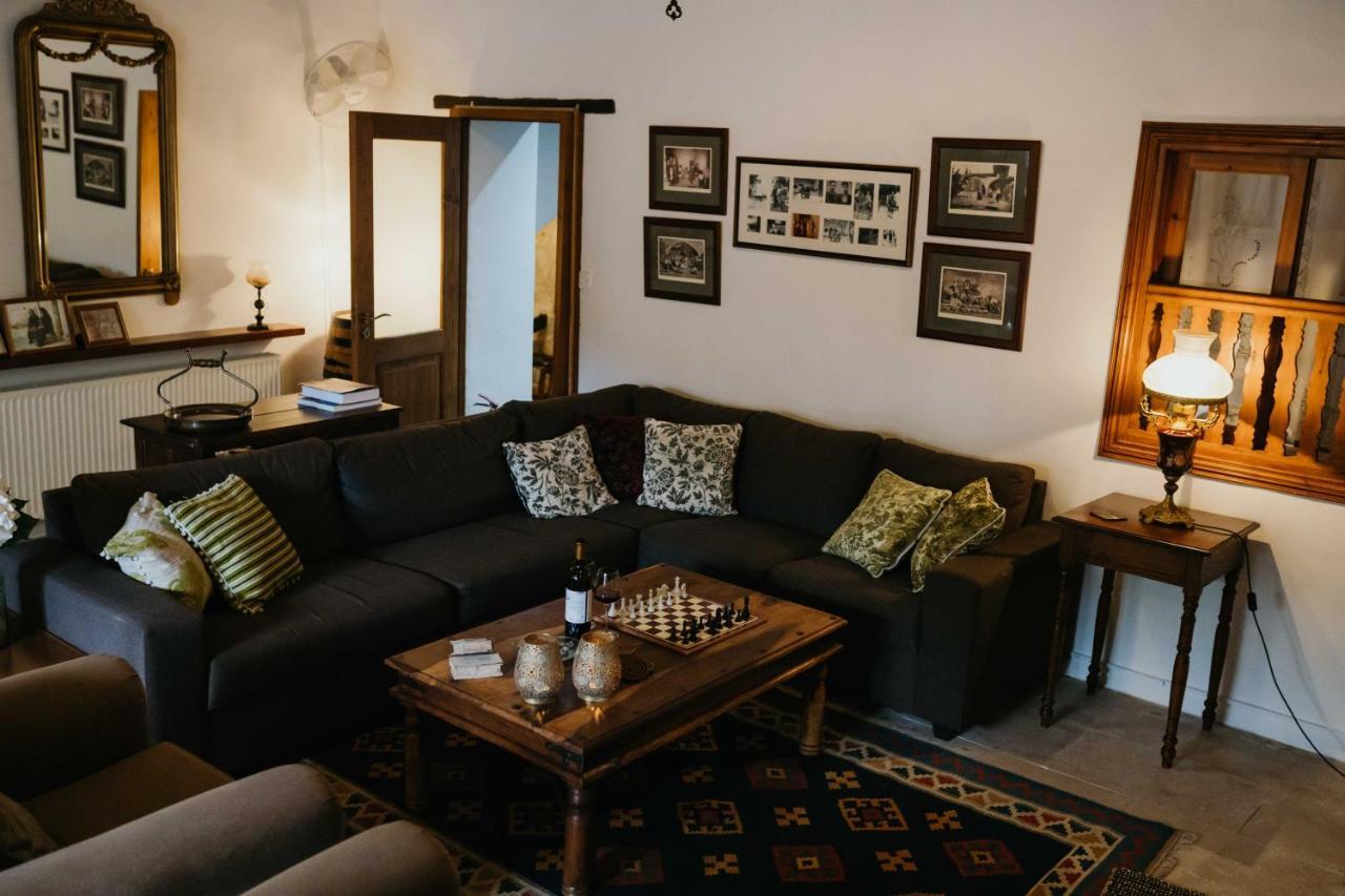 Apanemia Inn House Лофу Экстерьер фото