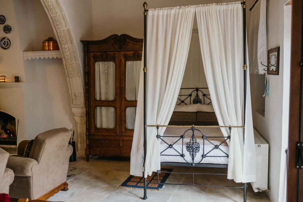 Apanemia Inn House Лофу Экстерьер фото