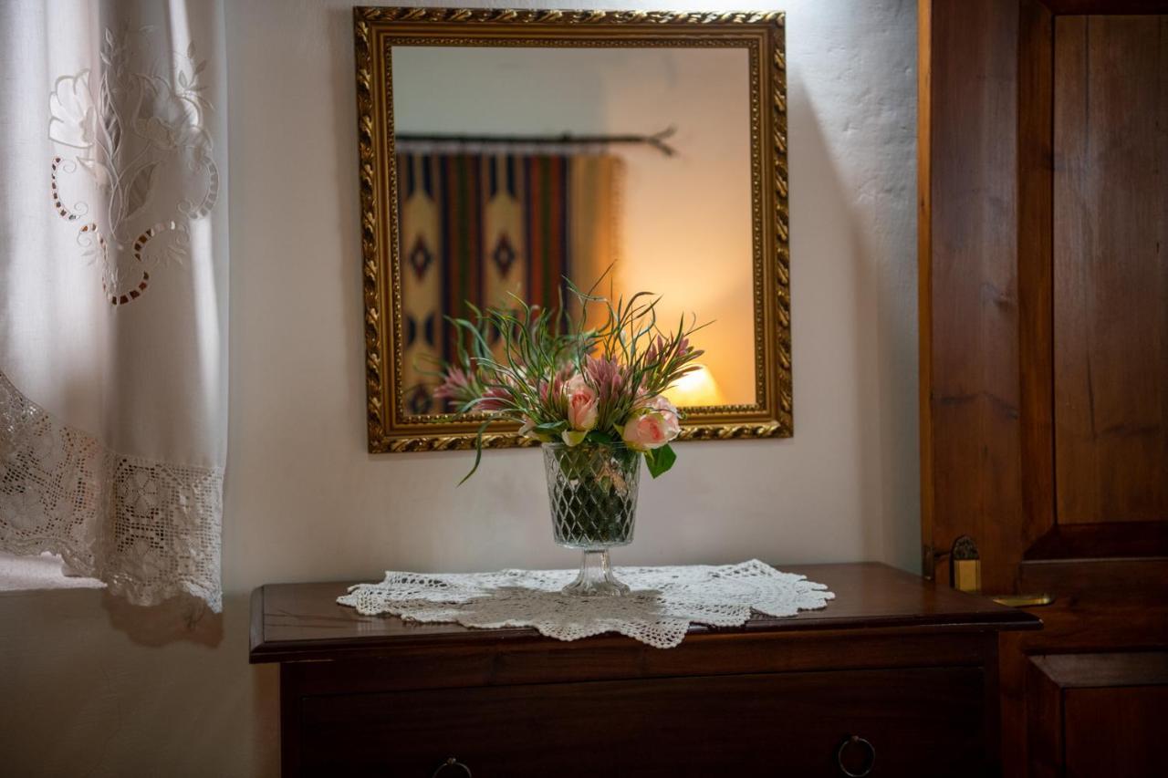 Apanemia Inn House Лофу Экстерьер фото